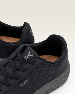 Adyro Primo 2.0 sneaker in Jet Black with cork insole detail and gray sole